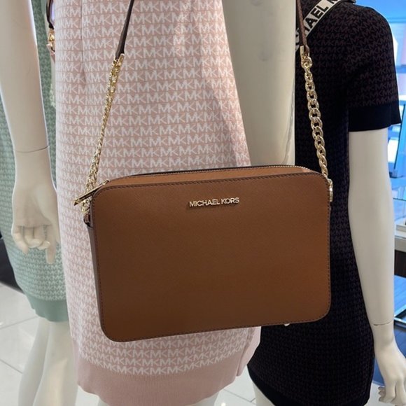 Michael Kors Jet Set Item Large East West Zip Crossbody Leather Luggage - Picture 16 of 16